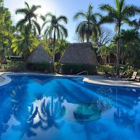 Mal Pais Surf Camp Hotel Playa Santa Teresa  Buitenkant foto