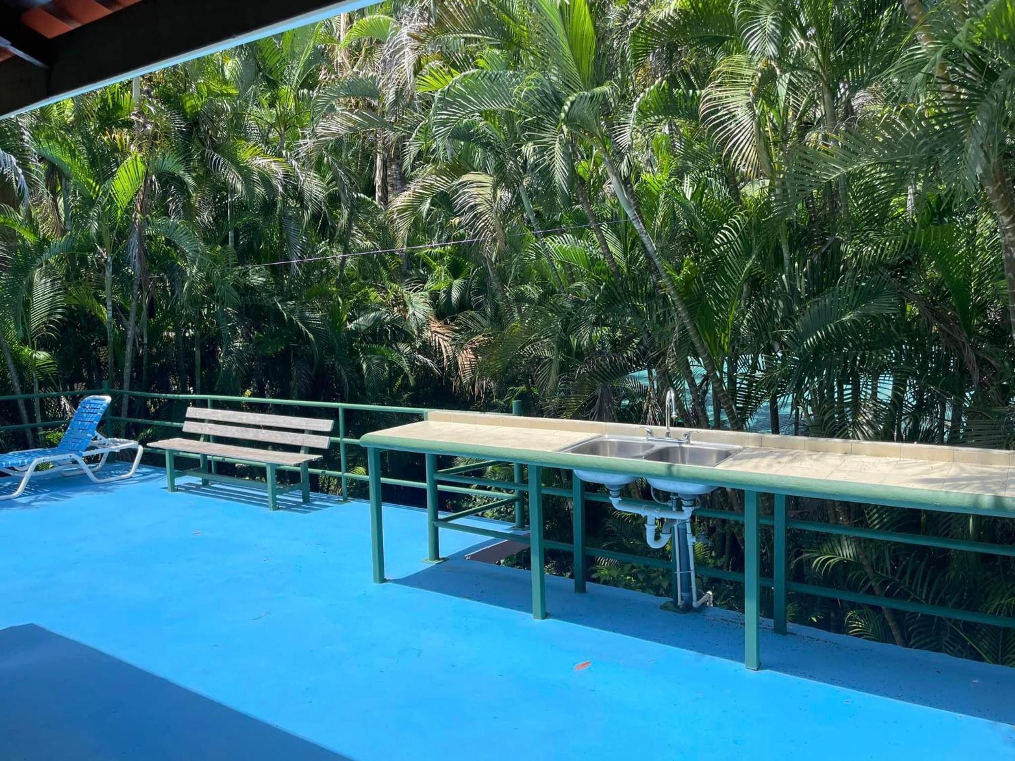 Mal Pais Surf Camp Hotel Playa Santa Teresa  Kamer foto