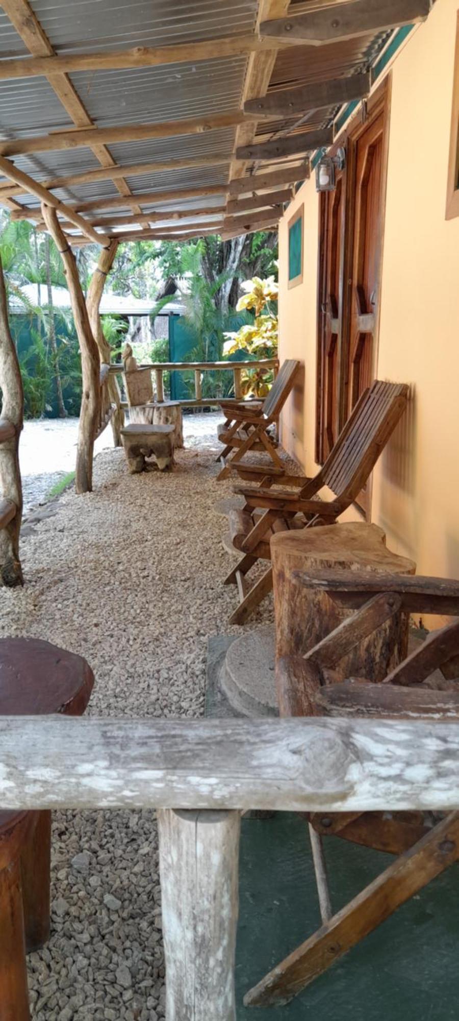 Mal Pais Surf Camp Hotel Playa Santa Teresa  Buitenkant foto