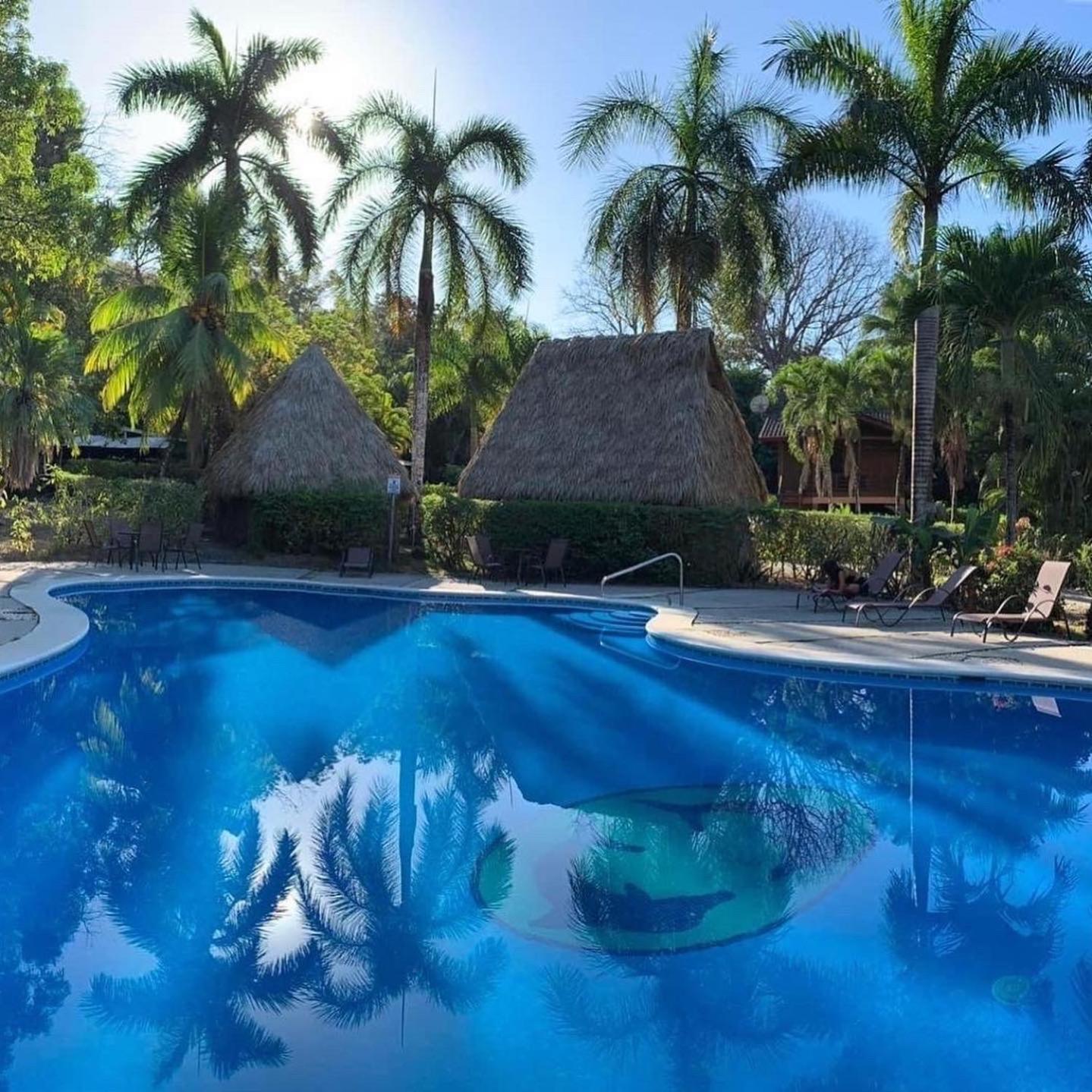 Mal Pais Surf Camp Hotel Playa Santa Teresa  Buitenkant foto